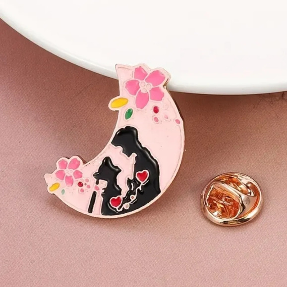🍁2 for $20 Pink Crescent Sailor Moon Usagi / Serena and Mamoru / Darian Pin - Picture 8 of 11